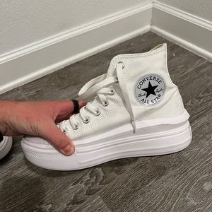 New White Platform Converse Women’s Size 7